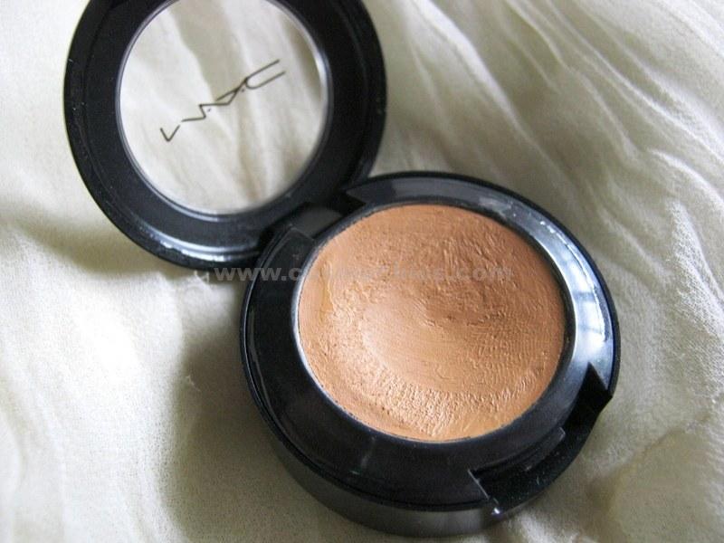 Mac Studio Finish Concealer For Combination Skin